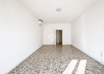 Four-room apartment Via Alfredo Cappellini, Milano (neighborhood Repubblica) - photo 23