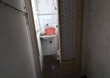 Locale Commerciale via Vezzani, Genova (zona Rivarolo) - foto 6