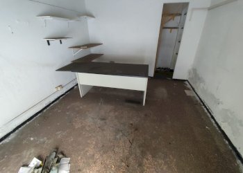 Locale Commerciale via Vezzani, Genova (zona Rivarolo) - foto 8