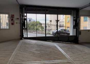 Posto Auto Piazza Carignano, Genova (zona Carignano) - foto 2