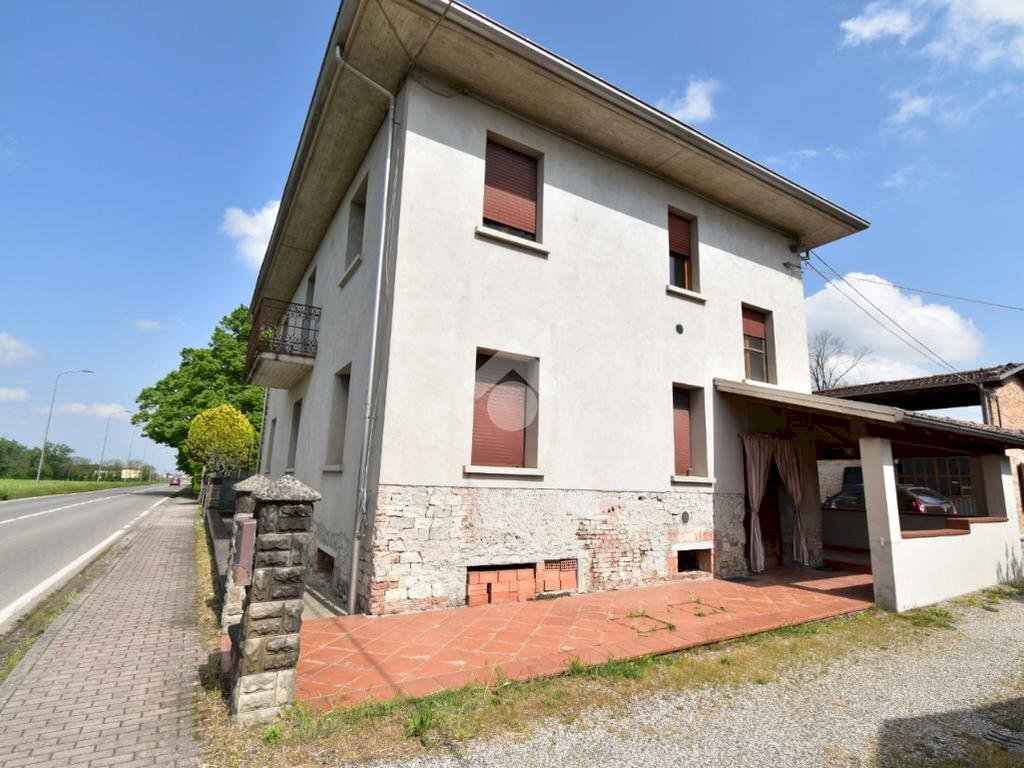 Trilocale Via Calestano, Felino - foto 1