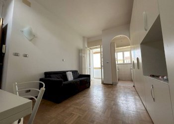 One-room apartment Via Giacinto Castellani, Cuneo (neighborhood Gramsci) - photo 4