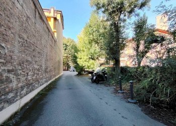 Posto Auto Via San Vitale, 40, Bologna (zona Centro Storico) - foto 7
