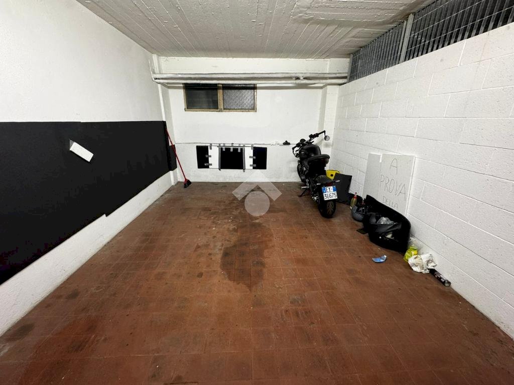 Box Via Nicolò Daste, Genova (zona Sampierdarena) - foto 1