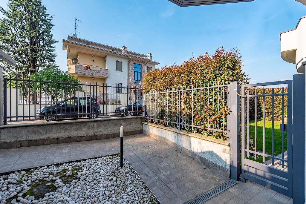 Trilocale Via Eugenio Curiel, Lainate - planimetria 1