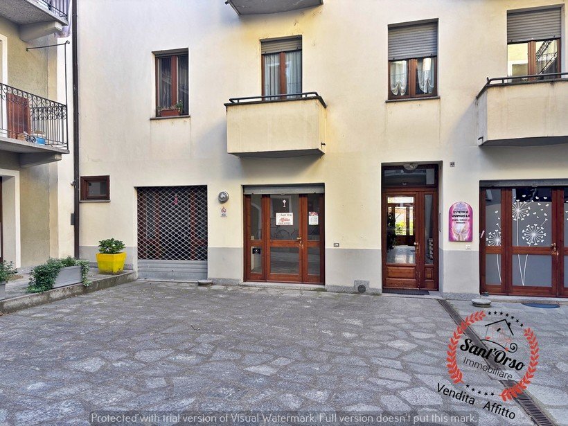 Negozio VIA SANT'ALSEMO N. 28, Aosta - foto 1