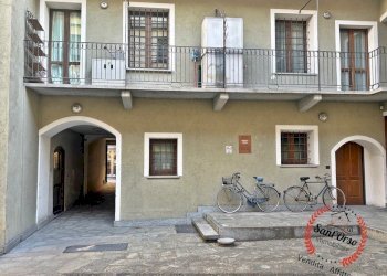 Negozio VIA SANT'ALSEMO N. 28, Aosta - foto 7