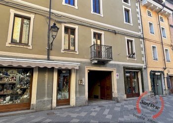 Negozio VIA SANT'ALSEMO N. 28, Aosta - foto 8