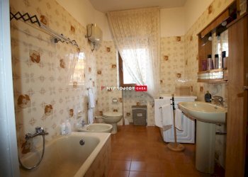 Three-room apartment Via Delle Ortensie, Martina Franca - photo 13