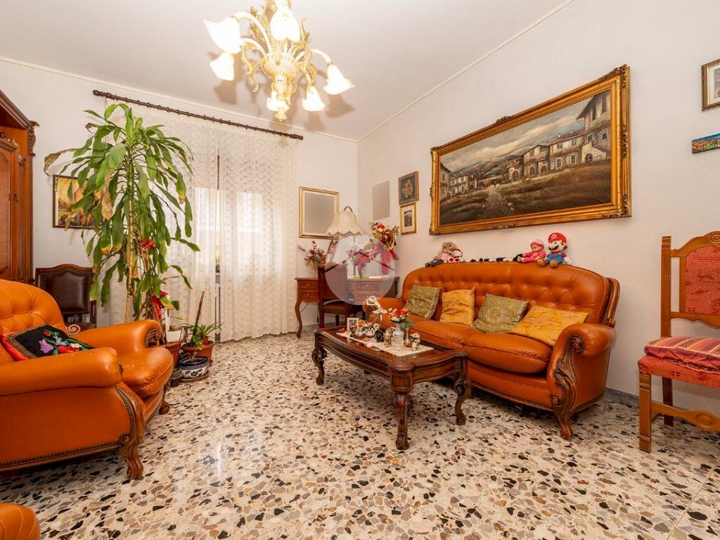 Trilocale Via Enrico Toti, Beinasco - foto 1