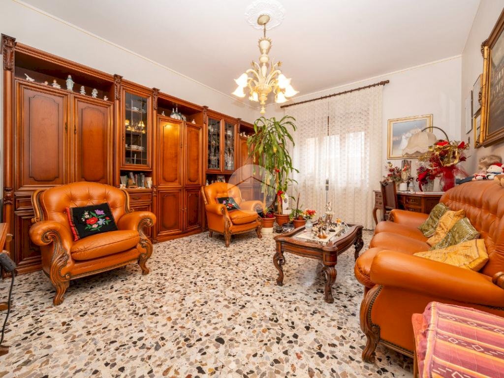 Trilocale Via Enrico Toti, Beinasco - foto 2