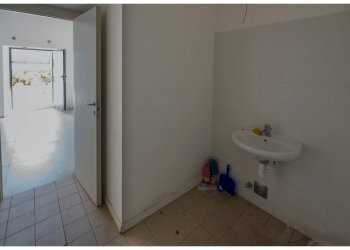 Foto 7 - Locale Commerciale Via Santa Caterina
 
4, Varazze - foto 7