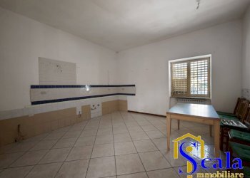 Foto 4 - Four-room apartment via alcide de gasperi, Curti - photo 4