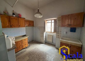 Foto 8 - Four-room apartment via alcide de gasperi, Curti - photo 8