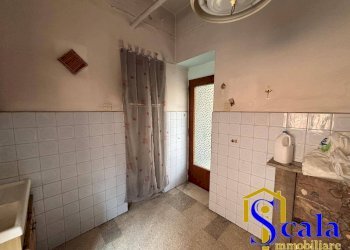 Foto 9 - Four-room apartment via alcide de gasperi, Curti - photo 9