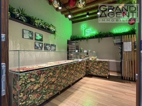 Foto 2 - Commercial Premises via oberdan, Verona - photo 2