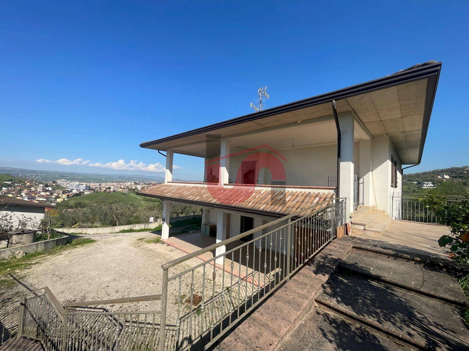 Foto 1 - Independent house Via Giovanni XXIII, Benevento - photo 1