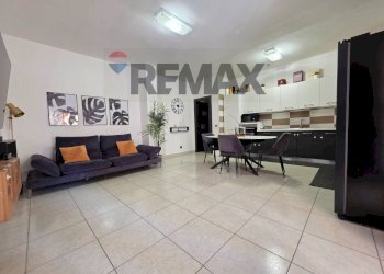 Sala da pranzo - Appartamento terza traversa castagna
 
32, Casoria - foto 3