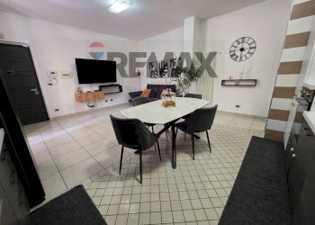 Sala da pranzo - Appartamento terza traversa castagna
 
32, Casoria - foto 6