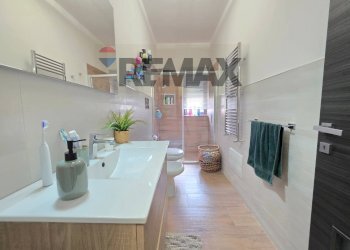 Bagno - Appartamento terza traversa castagna
 
32, Casoria - foto 8