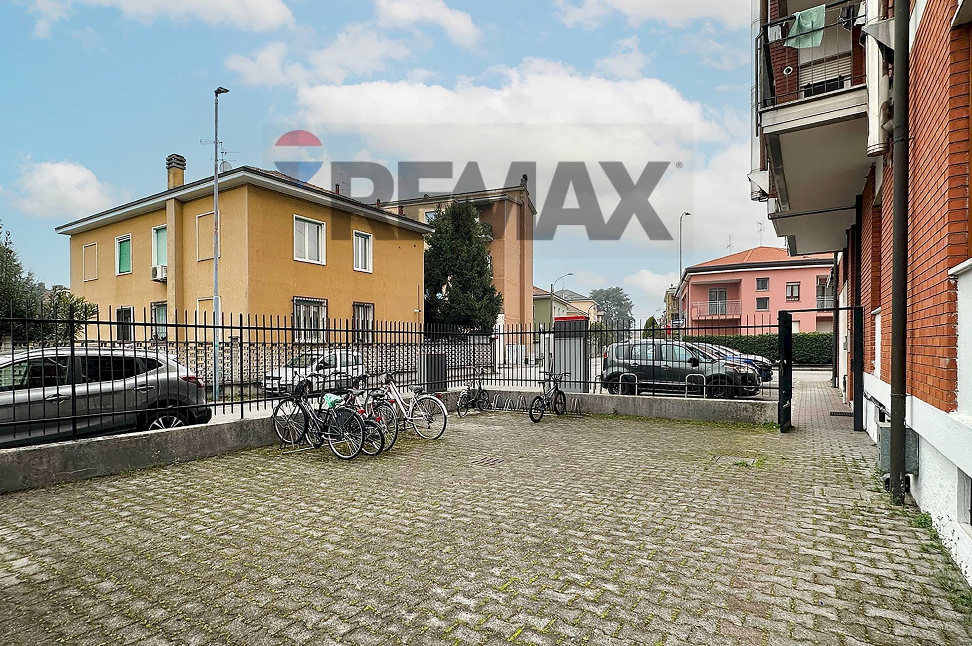 Casa all\'aperto - Appartamento Via Vincenzo Bellini
 
3, Brugherio - foto 3