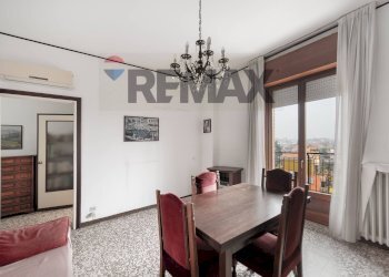 Sala da pranzo - Appartamento Via Vincenzo Bellini
 
3, Brugherio - foto 14