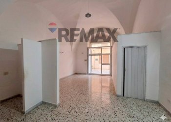 Stanza vuota - Commercial Premises Via Lanza
74, Triggiano - photo 5