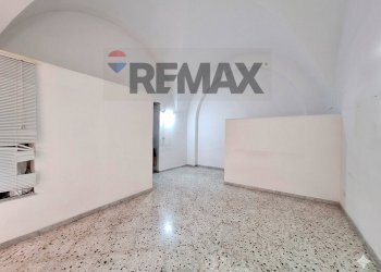 Stanza vuota - Commercial Premises Via Lanza
74, Triggiano - photo 6