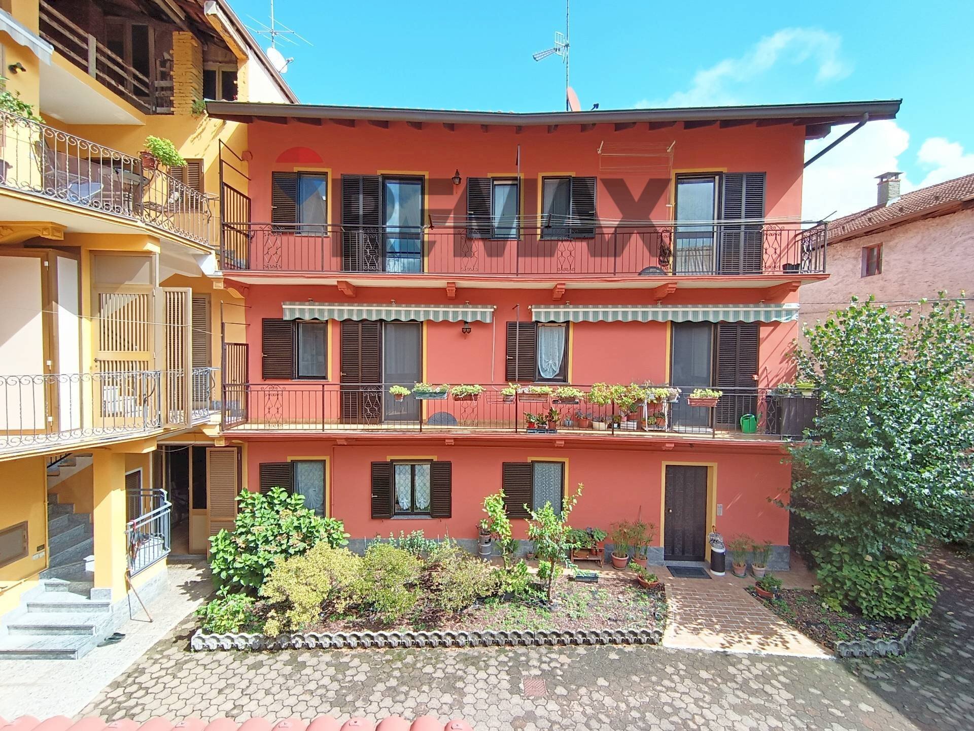 Edificio all\'aperto - Casa semi indipendente Gozzano - foto 3