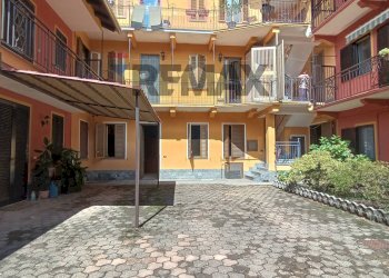 Edificio all\'aperto - Trilocale Gozzano - foto 1