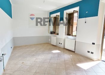 Stanza vuota - Trilocale Gozzano - foto 4