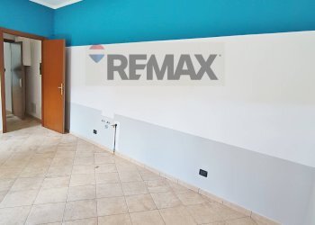 Stanza vuota - Trilocale Gozzano - foto 5