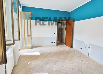 Stanza vuota - Trilocale Gozzano - foto 6