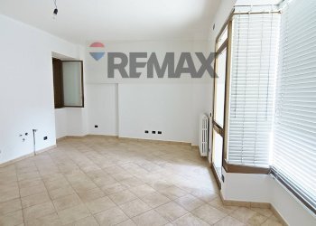 Stanza vuota - Trilocale Gozzano - foto 10