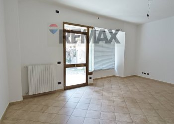 Stanza vuota - Trilocale Gozzano - foto 11