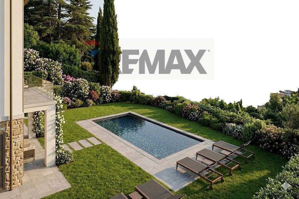 Piscina - Villa Via Farioli
 
24, Porto Ceresio - foto 2