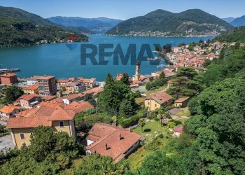 Vista dell\'acqua - Villa Via Farioli
 
24, Porto Ceresio - foto 5