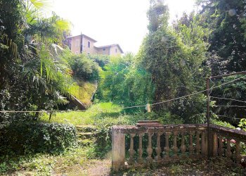 Giardino - Villa Via Farioli
 
24, Porto Ceresio - foto 13