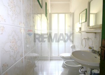 Bagno - Villa Via Farioli
 
24, Porto Ceresio - foto 32