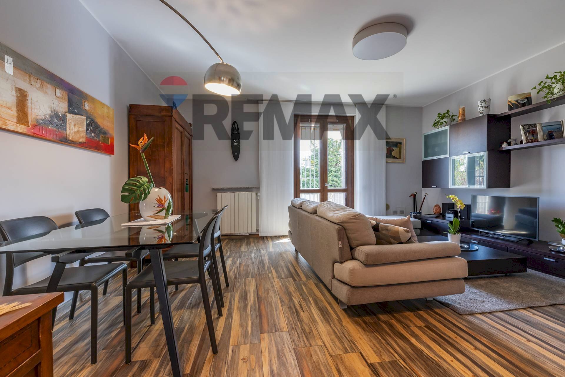 Sala da pranzo - Trilocale via Aldo Moro
 
15, Carnago - foto 3