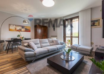 Soggiorno - Trilocale via Aldo Moro
 
15, Carnago - foto 2