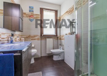 Bagno - Trilocale via Aldo Moro
 
15, Carnago - foto 20