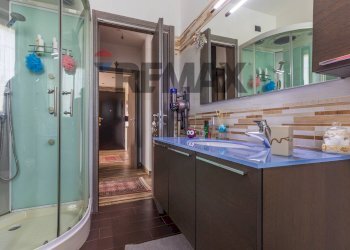 Bagno - Trilocale via Aldo Moro
 
15, Carnago - foto 21