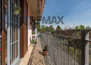 Balcone - Trilocale via Aldo Moro
 
15, Carnago - foto 22