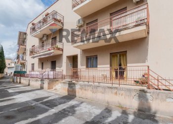 Edificio all\'aperto - Quadrilocale Via Belmonte Chiavelli
 
164/A, Palermo - foto 10