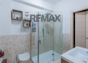 Bagno - Quadrilocale Via Belmonte Chiavelli
 
164/A, Palermo - foto 25