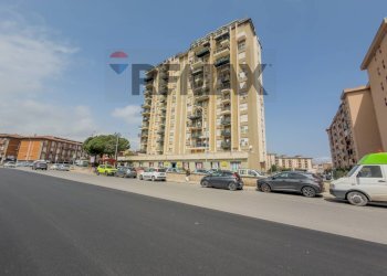 Edificio all\'aperto - Trilocale Via Albiri
 
5, Palermo - foto 1