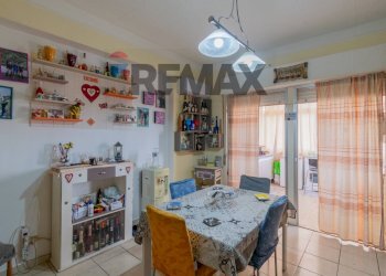 Sala da pranzo - Trilocale Via Albiri
 
5, Palermo - foto 24