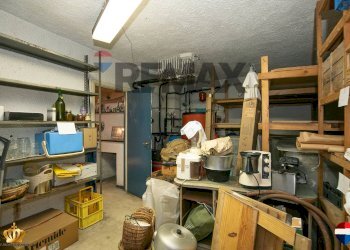 Dispensa di stoccaggio - Casa indipendente Via Galileo Galilei
 
46, Sant'Olcese - foto 83