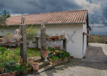 Casa all\'aperto - Villa strada comunale segreta
 
61, Belpasso - foto 2